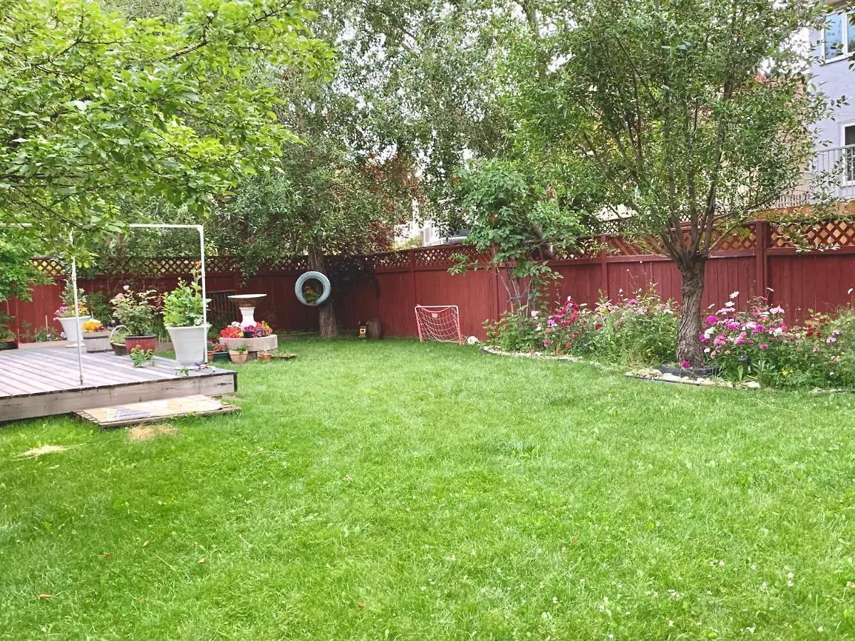 Brother Li Homestay Calgary